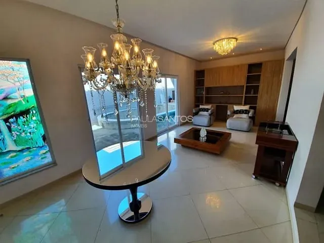 Casa com 500m² 4 quartos e 4 banheiros, à venda, no bairro Granja Olga III em Sorocaba