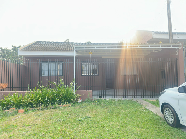 Locação - Casa com 2 quartos, 1 vaga de garagem, aproximadamente 67 m², Oficinas.