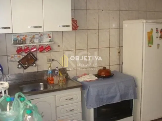 Casa 4 quartos e 4 banheiros, à venda, no bairro Ipanema em Porto Alegre