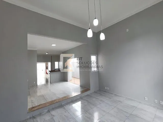 Casa com 324m² 3 quartos e 3 banheiros, à venda, no bairro Residencial Alto de Itaici em Indaiatuba