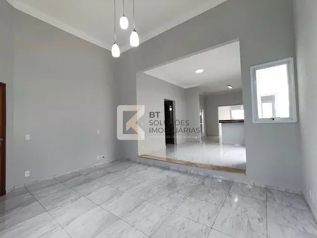 Casa com 324m² 3 quartos e 3 banheiros, à venda, no bairro Residencial Alto de Itaici em Indaiatuba