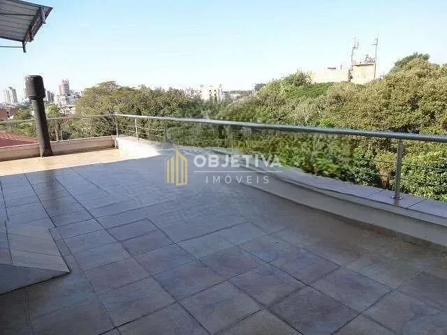 Casa 5 quartos e 7 banheiros, à venda, no bairro Vila Ipiranga em Porto Alegre
