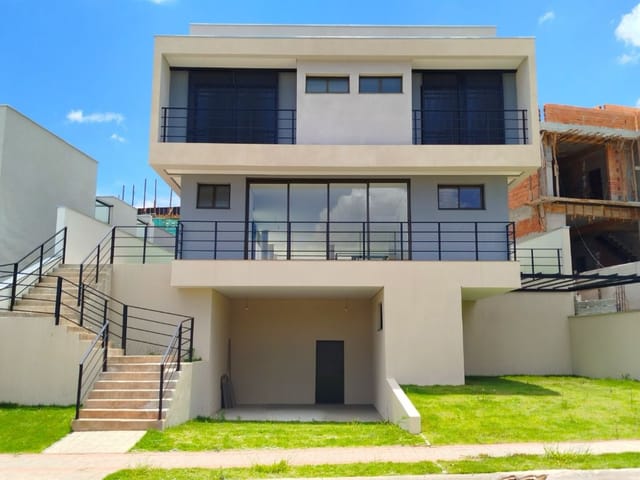 Casa com 436m² 4 quartos e 5 banheiros, à venda, no bairro Colinas da Anhanguera em Santana de Parnaíba