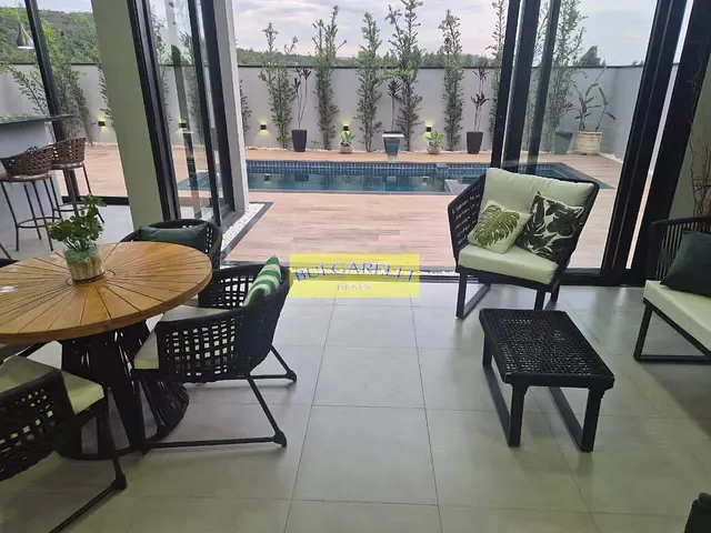 Casa com 402m² 4 quartos e 6 banheiros, à venda, no bairro Con. Ibiaran em Itupeva