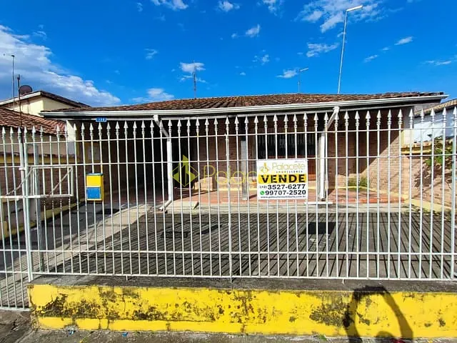 Casa com 270m² 3 quartos e 1 banheiro, à venda, no bairro Bosque da Princesa em Pindamonhangaba