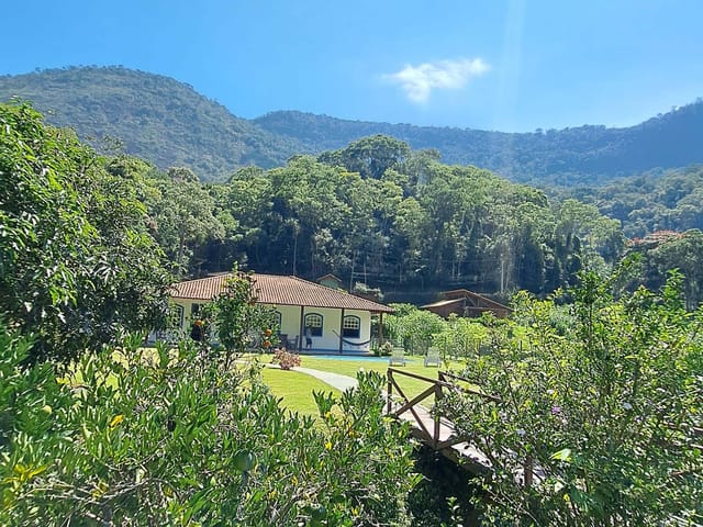 Casa com 1000m² 5 quartos e 2 banheiros, à venda, no bairro Secretário em Petrópolis