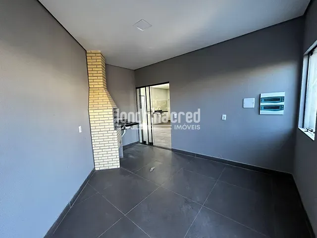 Casa com 130m² 2 quartos e 3 banheiros, à venda, no bairro Colúmbia em Londrina