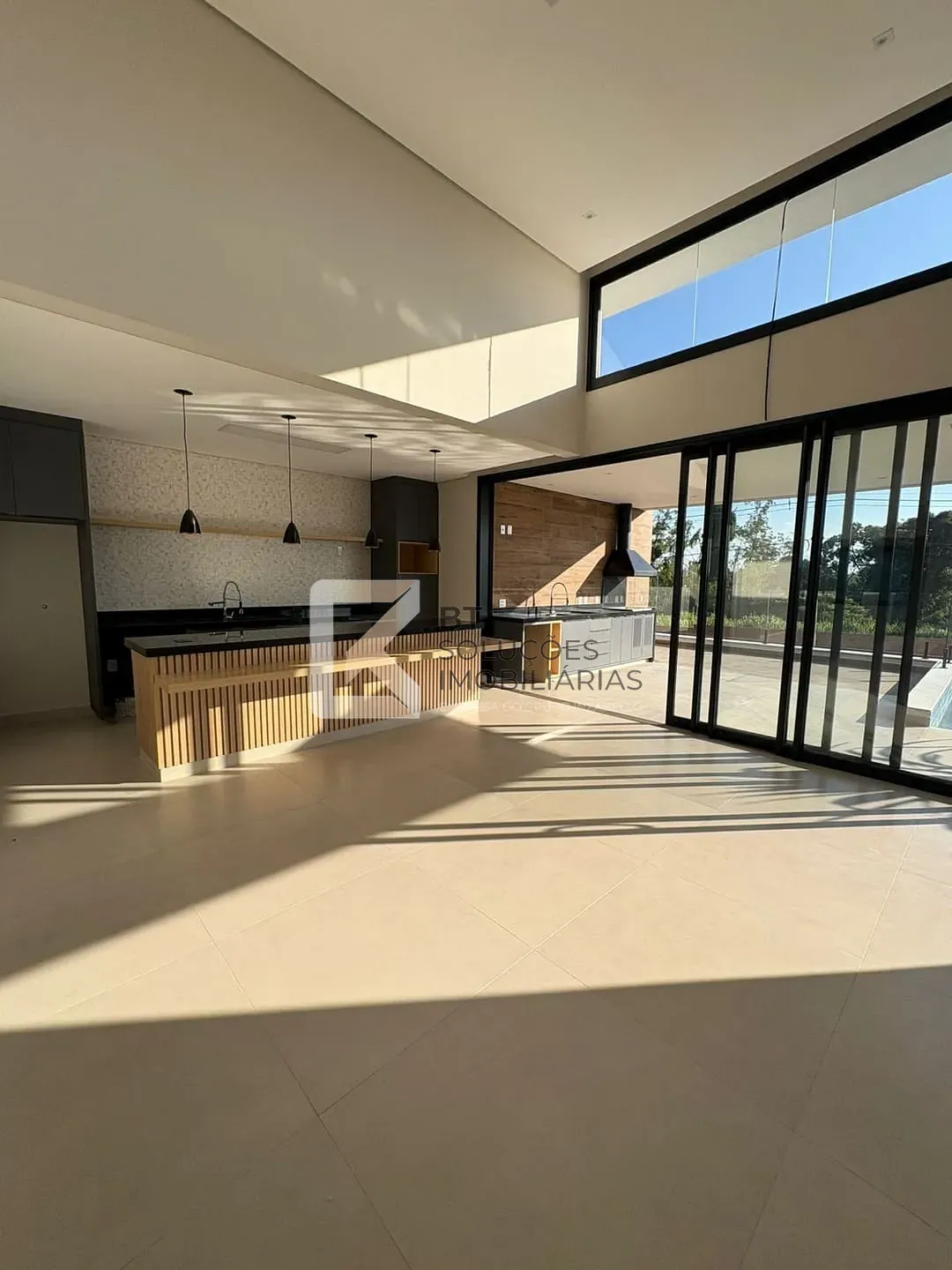 Casa, 3 quartos, 244 m² - Foto 10