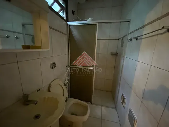 Casa com 250m² 3 quartos e 2 banheiros, à venda, no bairro Parque São Vicente em Mauá