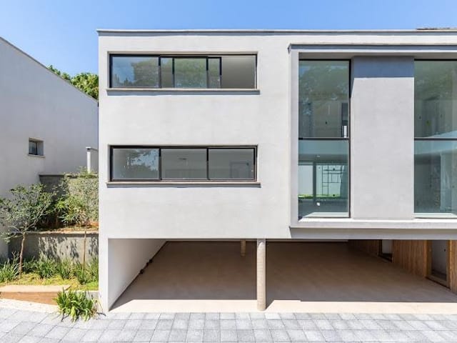 Casa com 686m² 4 quartos e 6 banheiros, à venda, no bairro Jardim Cordeiro em São Paulo