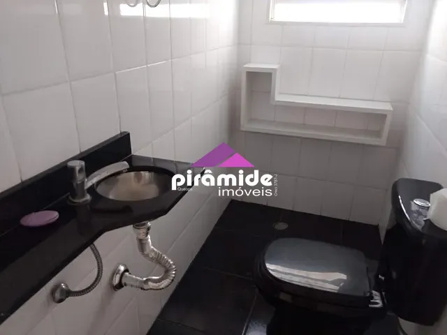 Casa com 150m² 2 quartos e 3 banheiros, para alugar, no bairro Bosque dos Eucaliptos em São José dos Campos
