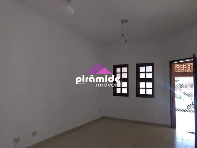 Casa com 150m² 2 quartos e 3 banheiros, para alugar, no bairro Bosque dos Eucaliptos em São José dos Campos