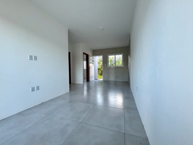 Casa 2 quartos e 1 banheiro, à venda, no bairro Três Vendas em Pelotas