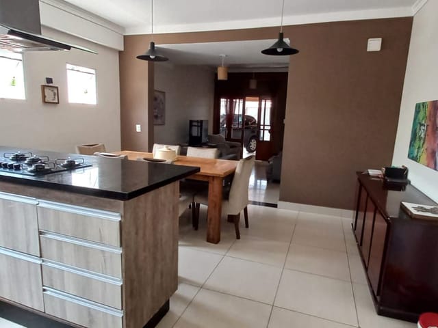 Casa com 144m² 2 quartos e 1 banheiro, à venda, no bairro Jardim Paulista em São José dos Campos