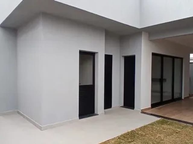 Casa com 300m² 3 quartos e 4 banheiros, à venda, no bairro Piracangaguá em Taubaté