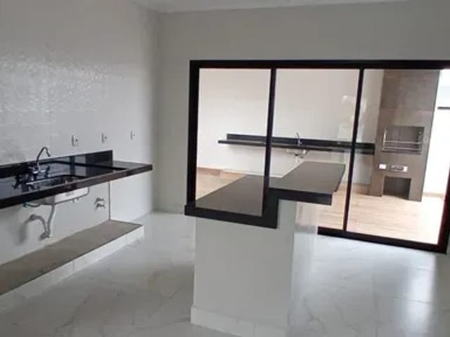 Casa com 300m² 3 quartos e 4 banheiros, à venda, no bairro Piracangaguá em Taubaté
