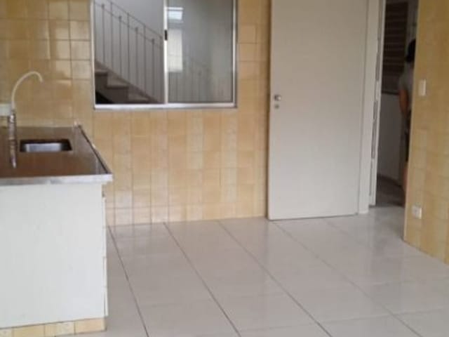 Casa com 260m² 3 quartos e 1 banheiro, para alugar, no bairro Vila dos Remédios em São Paulo
