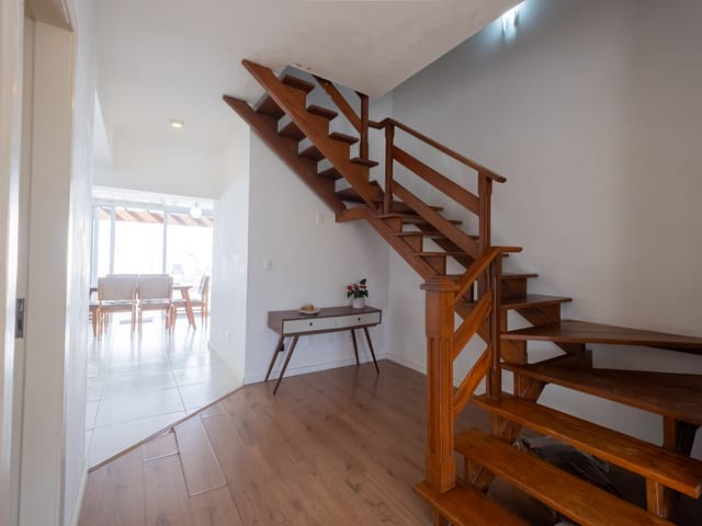 Casa com 240m² 3 quartos e 3 banheiros, à venda, no bairro Três Vendas em Pelotas