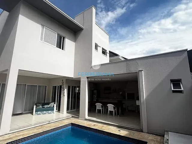 Casa com 250m² 4 quartos e 2 banheiros, à venda, no bairro Urbanova em São José dos Campos