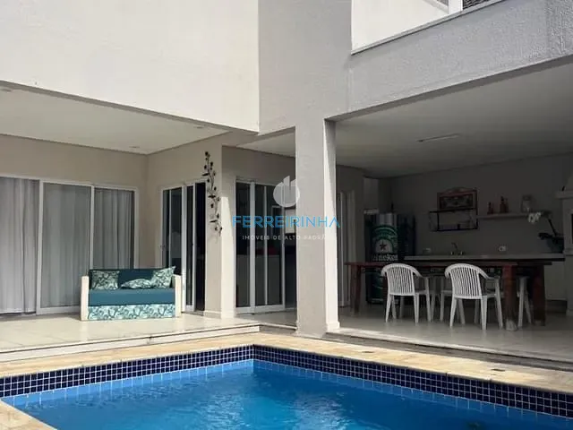 Casa com 250m² 4 quartos e 2 banheiros, à venda, no bairro Urbanova em São José dos Campos