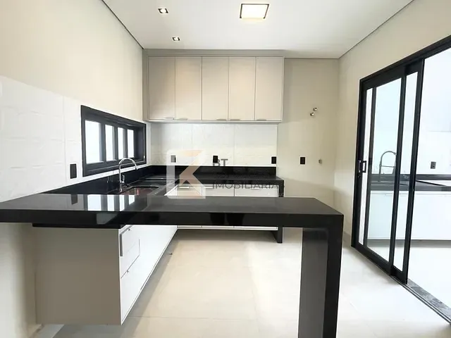 Casa com 205m² 3 quartos e 2 banheiros, à venda, no bairro Vila Rubens em Indaiatuba
