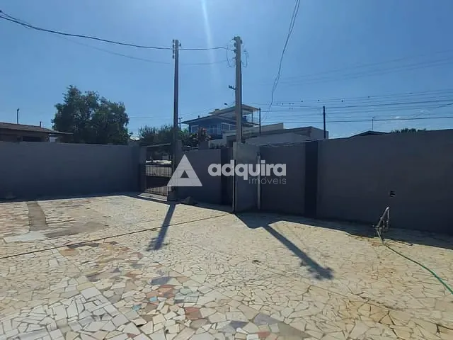 Casa com 490m² 3 quartos e 2 banheiros, à venda, no bairro Contorno em Ponta Grossa