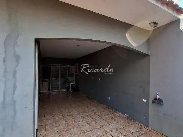 Casa 3 quartos e 1 banheiro, à venda, no bairro Vila Nova em Arapongas