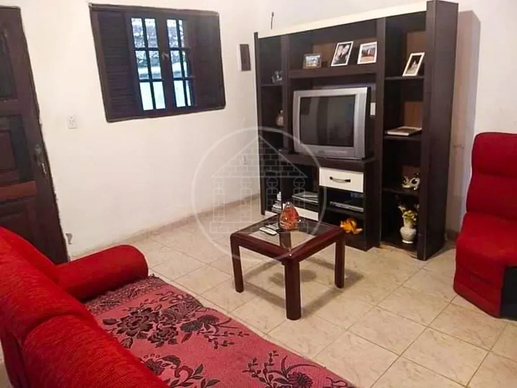 Casa, 2 quartos, 200 m² - Foto 1