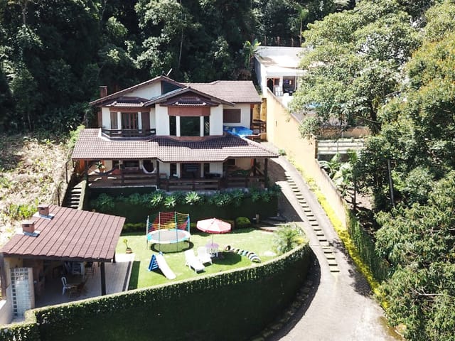 Foto do Casa - Casa tipo para venda em Caraguatá com 3 quartos, sendo 3 suítes, 300m² | Lares e Andares Imóveis