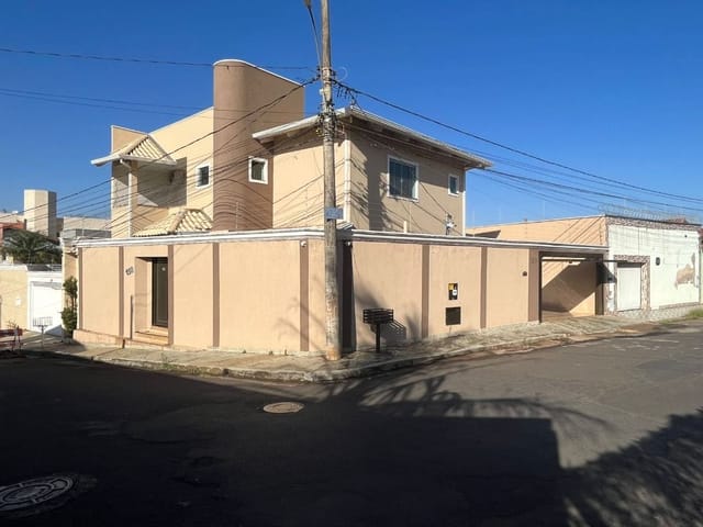 Foto do Casa - Casa com 4 dormitórios à venda, 246 m² por R$ 690.000,00 - Quinta Boa Esperança - Uberaba/MG | ZUCATO IMOBILIARIA LTDA