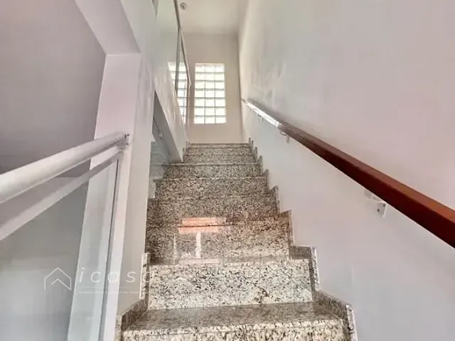 Casa com 250m² 2 quartos e 2 banheiros, à venda, no bairro Residencial Esperança em Caçapava