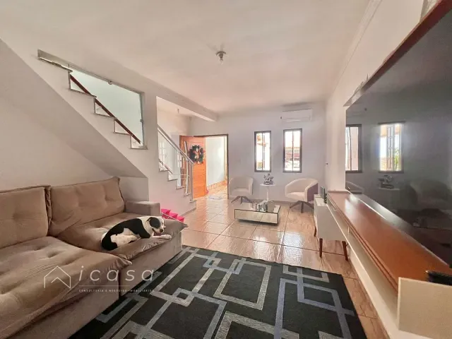 Casa com 250m² 2 quartos e 2 banheiros, à venda, no bairro Residencial Esperança em Caçapava