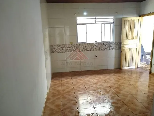Casa com 301m² 3 quartos e 2 banheiros, à venda, no bairro Pedro Esplendor em Ibiporã