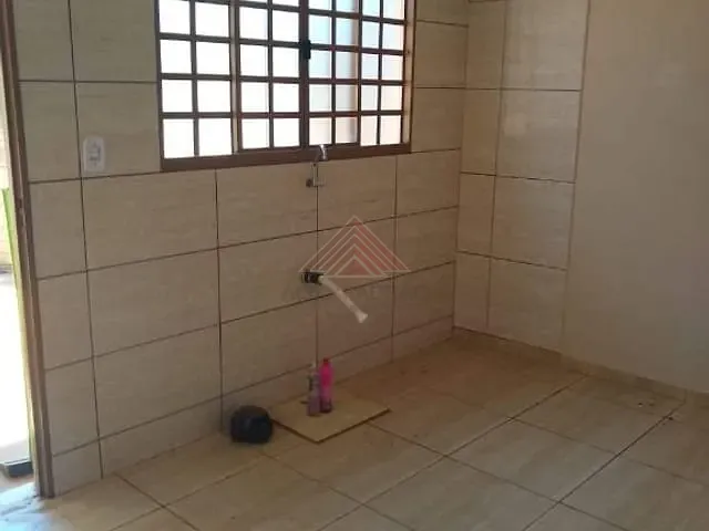 Casa com 301m² 3 quartos e 2 banheiros, à venda, no bairro Pedro Esplendor em Ibiporã