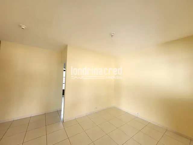 Casa com 126m² 3 quartos e 2 banheiros, à venda, no bairro Conjunto Oscavo Gomes Santos em Londrina