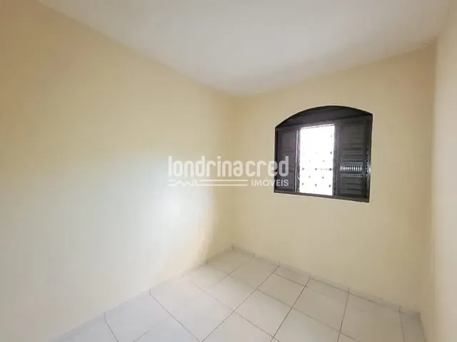 Casa com 126m² 3 quartos e 2 banheiros, à venda, no bairro Conjunto Oscavo Gomes Santos em Londrina