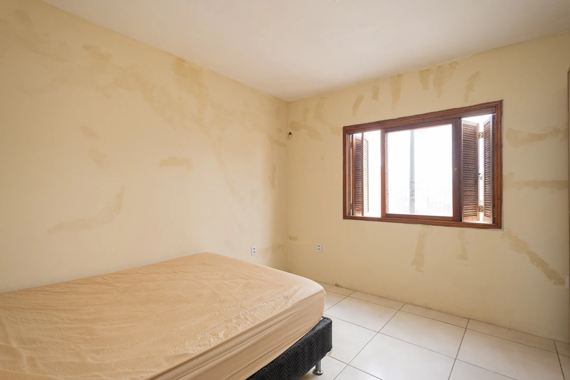 Casa Mobiliada para Locação no Laranjal: 1 Quarto, Piscina, Pátio Gradeado e Vaga de Garagem em um Ambiente Aconchegante - 6