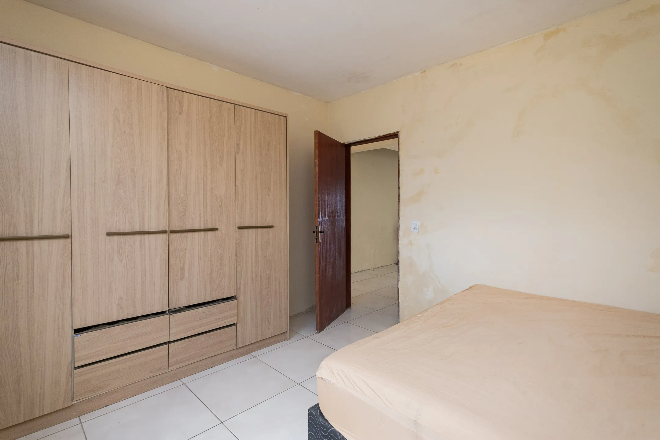 Casa Mobiliada para Locação no Laranjal: 1 Quarto, Piscina, Pátio Gradeado e Vaga de Garagem em um Ambiente Aconchegante - 7