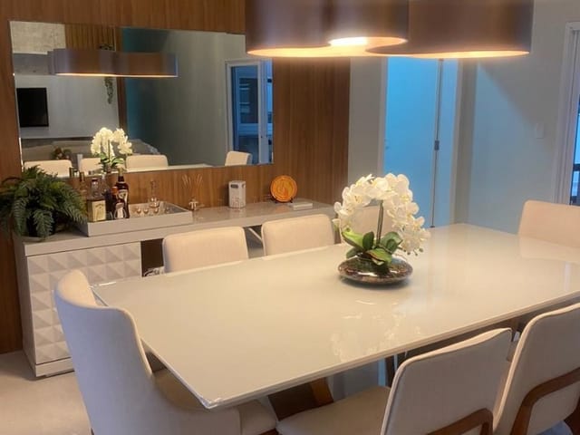 Casa com 455m² 3 quartos e 4 banheiros, à venda, no bairro Urbanova em São José dos Campos