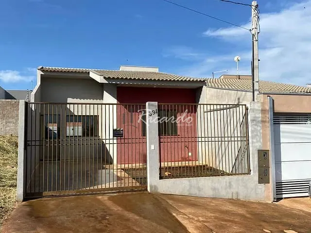 Casa com 125m² 2 quartos e 1 banheiro, à venda, no bairro Loteamento Metropolitam em Arapongas