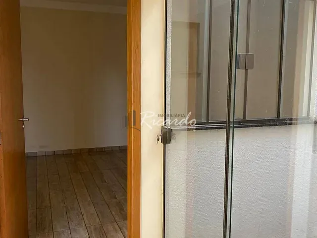 Casa com 125m² 2 quartos e 1 banheiro, à venda, no bairro Loteamento Metropolitam em Arapongas