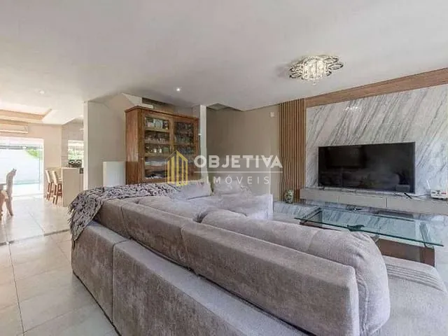 Casa 2 quartos e 3 banheiros, à venda ou para alugar, no bairro Jardim Itu em Porto Alegre