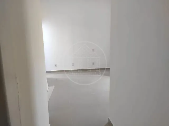 Casa com 250m² 3 quartos e 3 banheiros, para alugar, no bairro Jardim das Imbuias em São Paulo