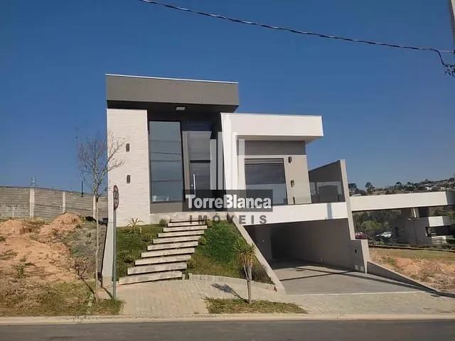 Casa com 200m² 3 quartos e 4 banheiros, à venda, no bairro Órfãs em Ponta Grossa