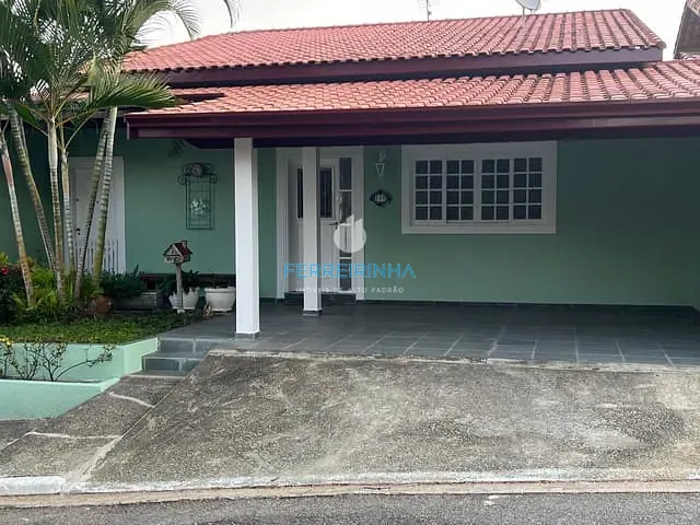 Casa com 250m² 3 quartos e 3 banheiros, à venda, no bairro Urbanova em São José dos Campos