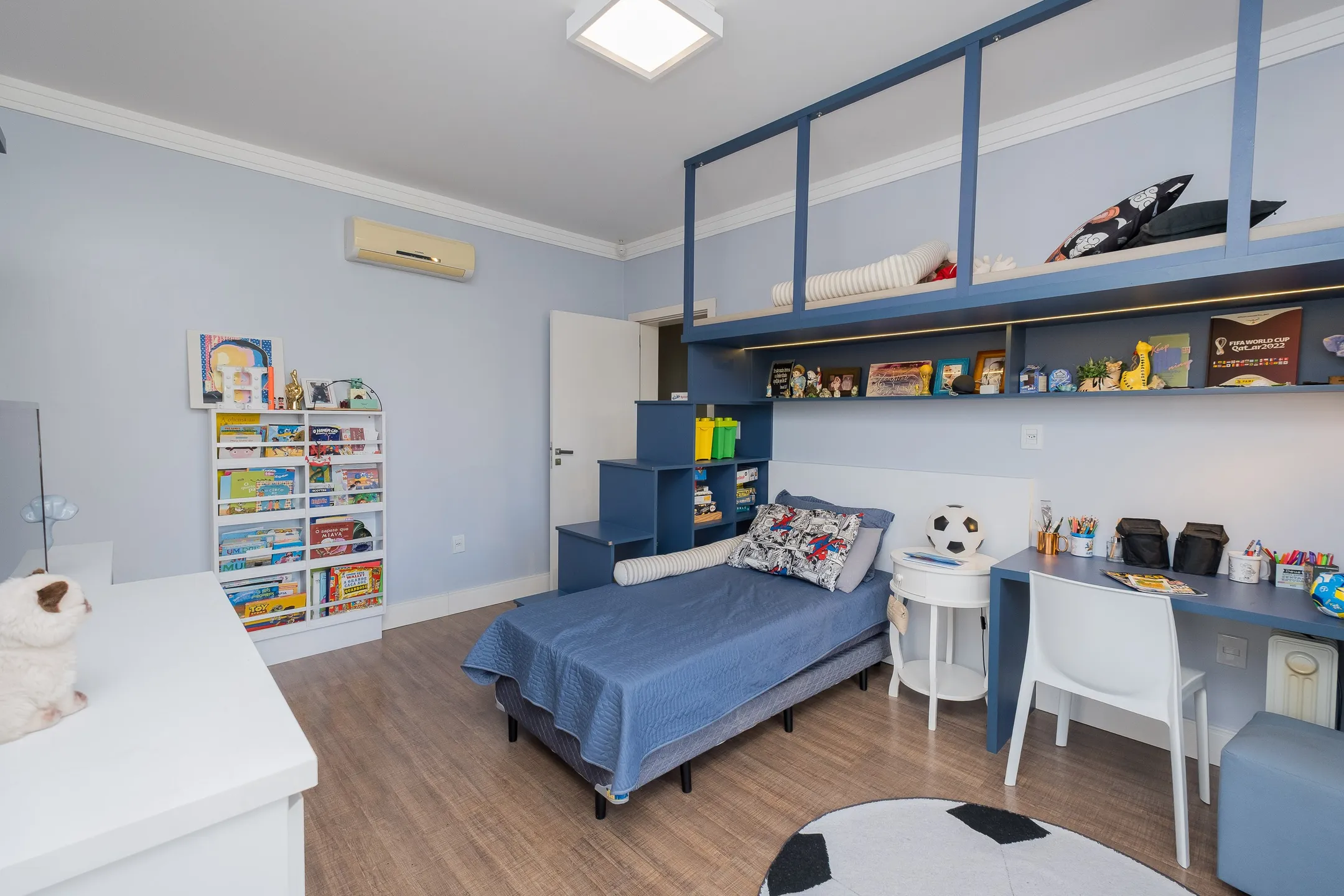 Casa à venda no Lagos de São Gonçalo, Pelotas - 363 m², 4 quartos (sendo 3 suítes), móveis planejados de alta qualidade, lareira e área gourmet com piscina. - 19