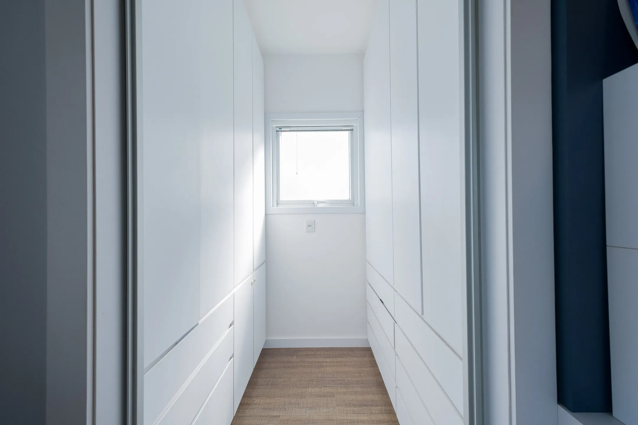 Casa à venda no Lagos de São Gonçalo, Pelotas - 363 m², 4 quartos (sendo 3 suítes), móveis planejados de alta qualidade, lareira e área gourmet com piscina. - 20