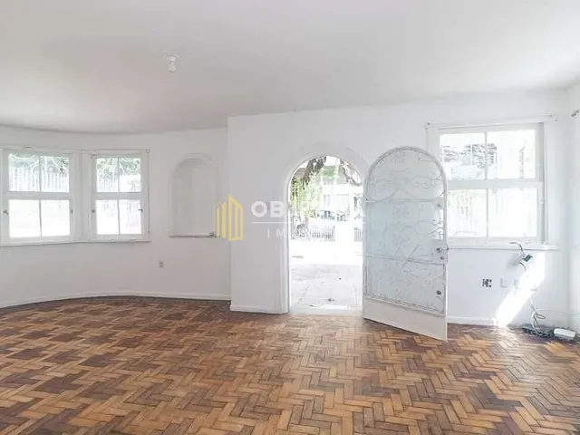 Casa para alugar, no bairro Rio Branco em Porto Alegre