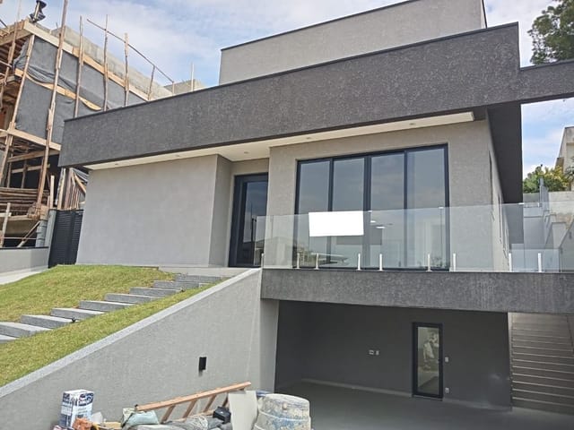 Casa com 440m² 4 quartos e 5 banheiros, à venda, no bairro Alphaville em Santana de Parnaíba