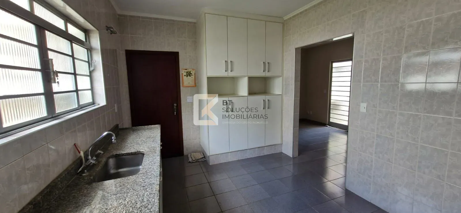 Casa, 1 quarto, 212 m² - Foto 9
